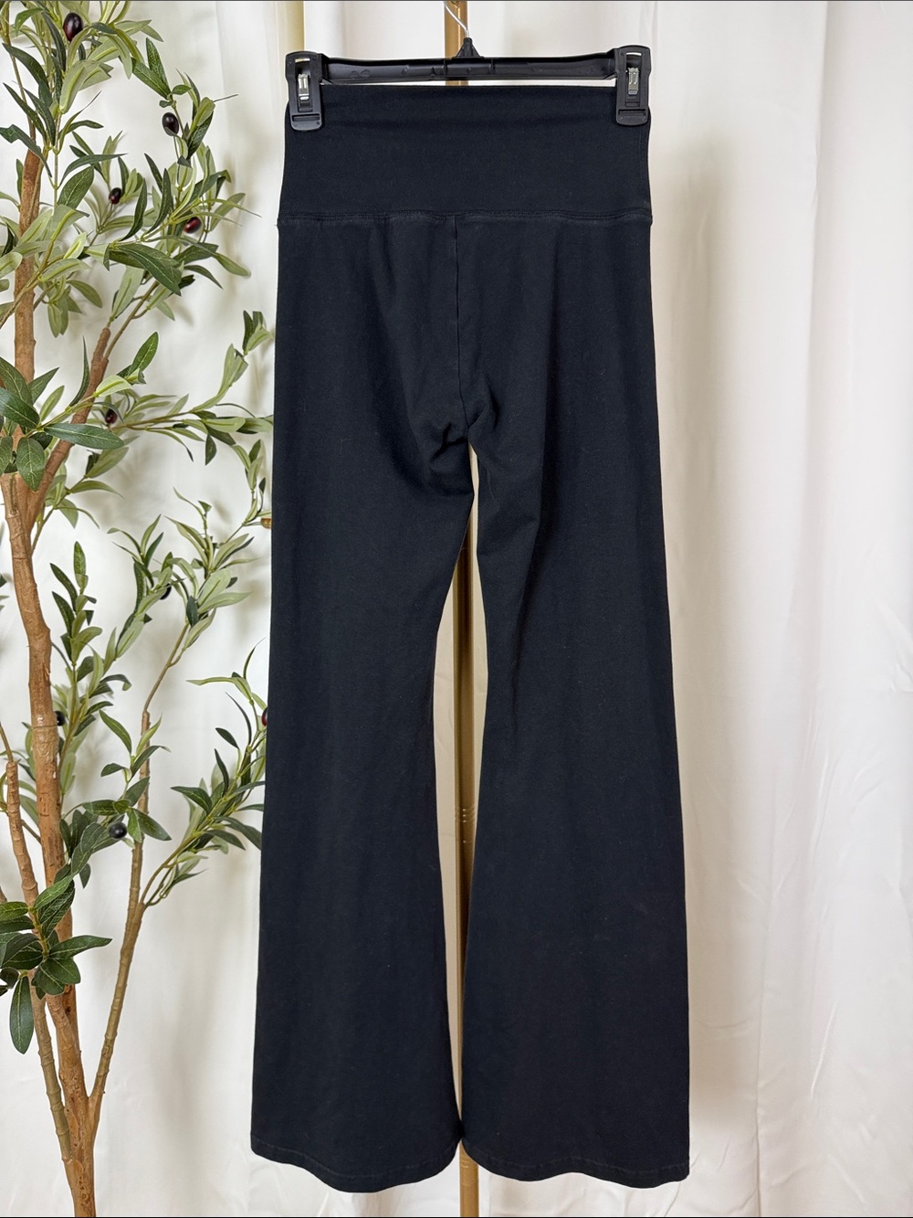Aerie Offline Black High-Rise Flare Leggings Yoga Pants Sz S (A3) - Picture 2 of 8